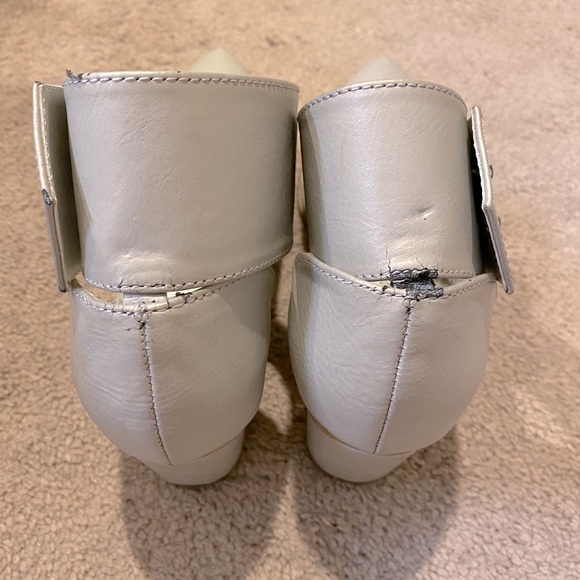 Off-white ankle closed toe heels - Picture 4 of 5